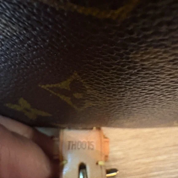 Louis Vuitton Monogram Sologne - Picture 7 of 9